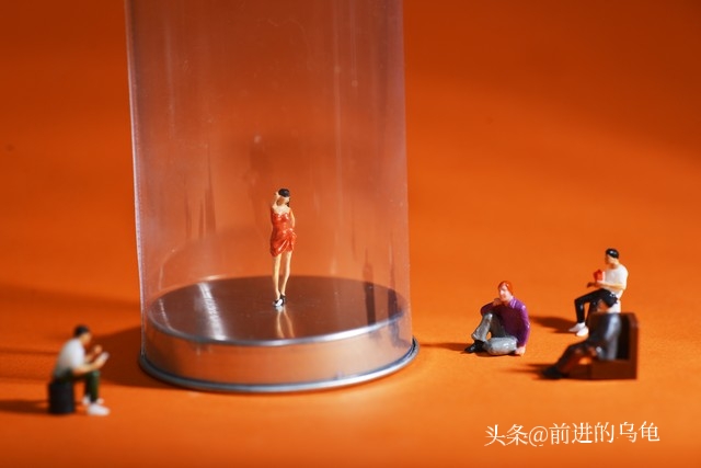 个性的形成与改变_员工个性心理与管理_遗传基因与后天环境对个性影响